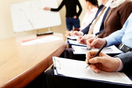 Төрийн албан хаагчдыг гадаадад тэтгэлэгээр сургана гэв